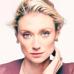 A photo of Elizabeth Debicki, a Actress, who has a Light Spring color profile.