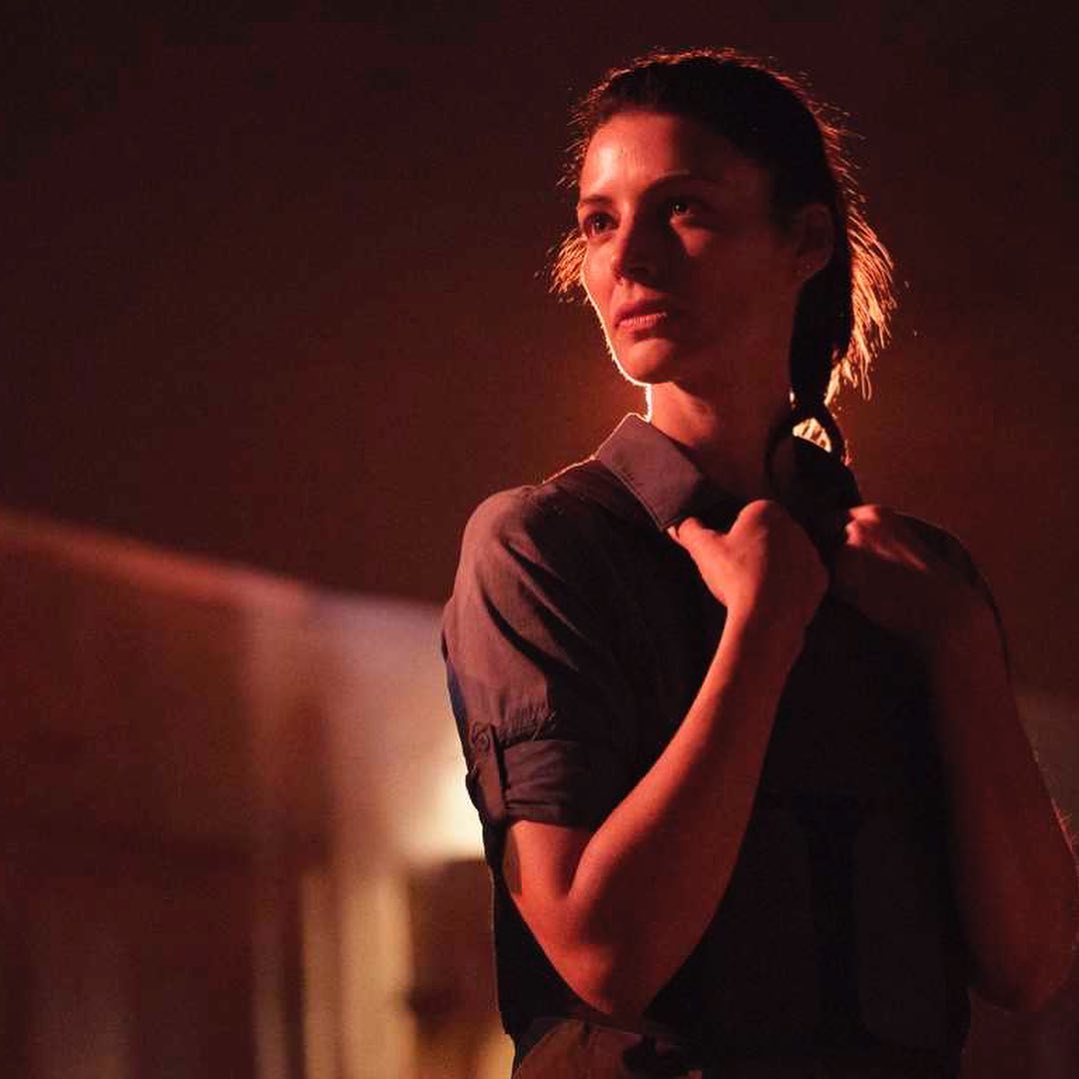 A photo of Jessica Paré, a Actress, who has a Bright Spring color profile.