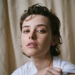 A photo of Katherine Langford, a Actress, who has a Soft Summer color profile.