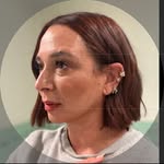 A photo of Maya Rudolph, a Actress, Comedian, who has a Dark Autumn color profile.