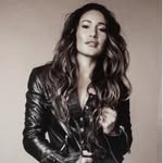 A photo of Q'orianka Kilcher, a Actress, Singer, who has a Dark Autumn color profile.