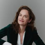 A photo of Ruth Wilson, a Actress, who has a Soft Summer color profile.