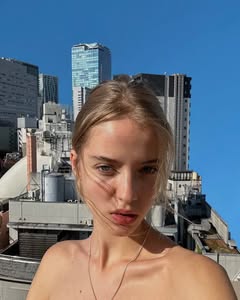A photo of Sonya Kulakova, a Model, who has a Light Spring color profile.