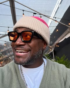 A photo of Taye Diggs, a Actor, Singer, who has a Dark Autumn color profile.